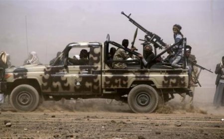 مليشيا الحوثي تطلق حملة مسلحة ضد مدرسة في تعز وتعتقل مجموعة من مدرسيها