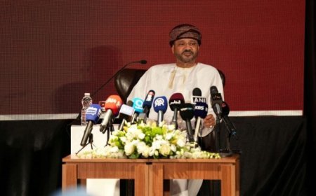 مسقط تعلن تأجيل جولة المحادثات الأمريكية الإيرانية الرابعة