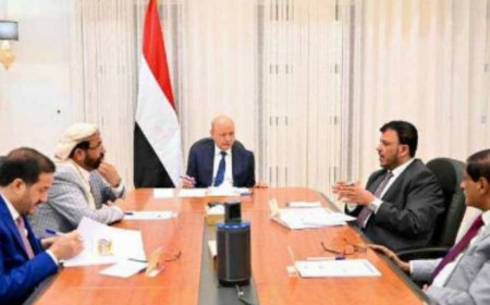 ‏*كواليس نقاشات مجلس القيادة الرئاسي بشأن تغيير رئيس الحكومة أحمد بن مبارك