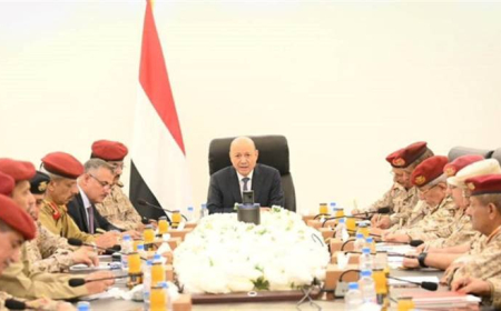 قرار رئاسي باستحداث منطقة عسكرية ثامنة وتعيين العولقي قائدا لها .. (تفاصيل)