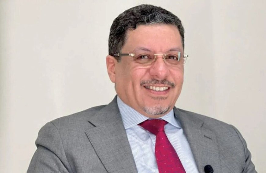 رئيس الوزراء  أحمد عوض بن مبارك يعلن استقالته