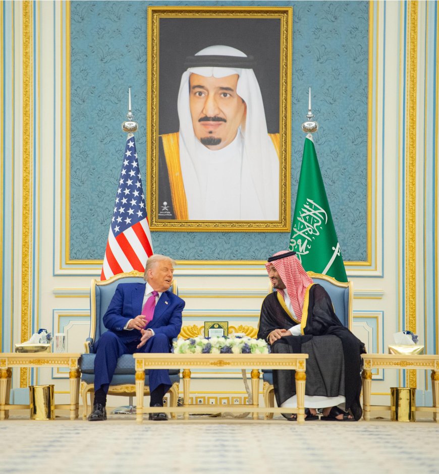شاهد... حديث جانبي بين ‎ولي العهد وترمب أثناء احتساء القهوة السعودية