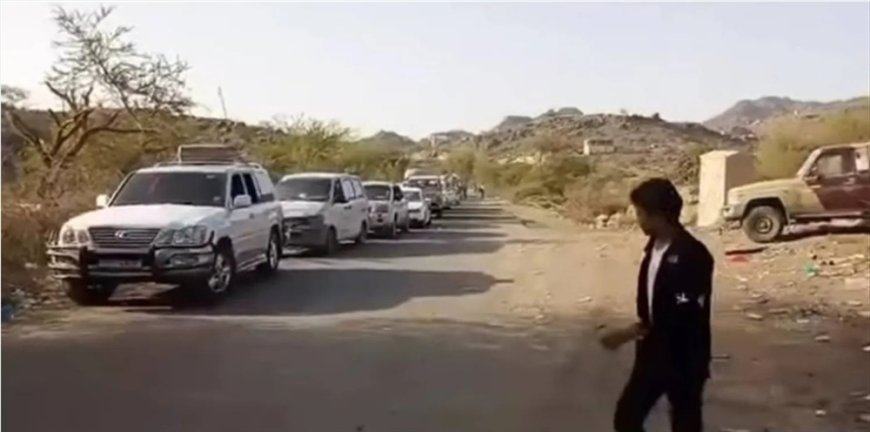 الحوثيون يفرضون جبايات وجمارك على طريق (دمت - مريس) بعد إعادة فتحه