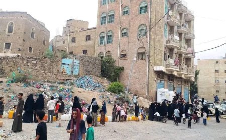 تعز.. أزمة خانقة في مياه الشرب وسط غياب تام لدور الجهات المعنية
