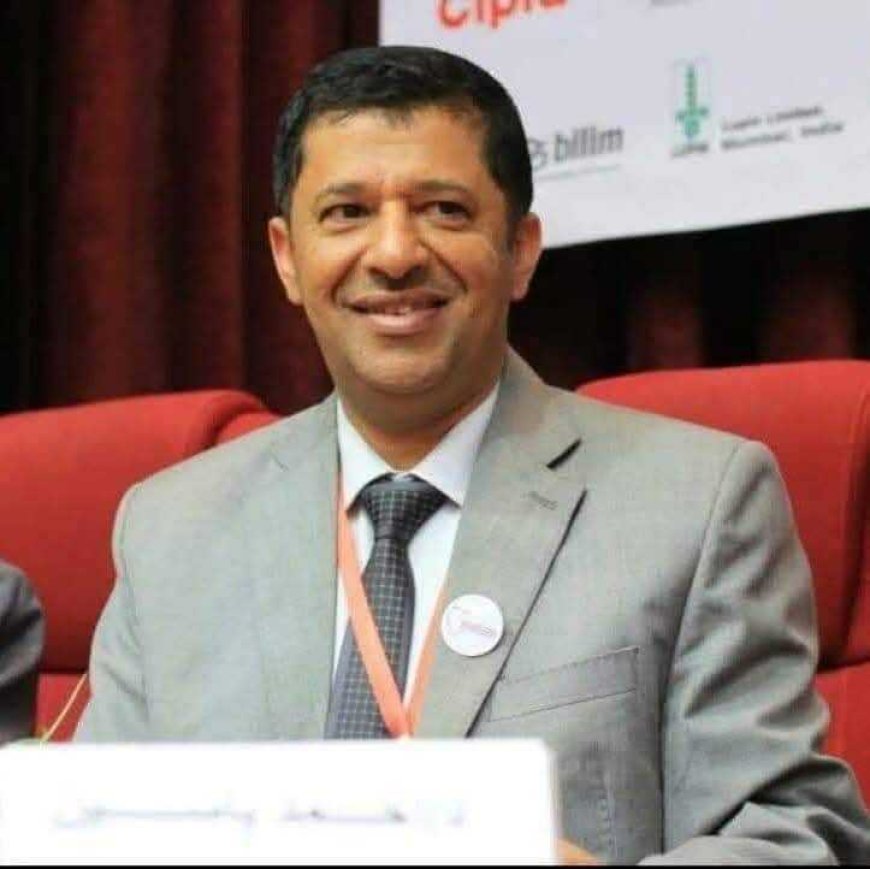 إب.. الحوثيون يفرجون عن طبيب القلب أحمد ياسين بعد قرابة شهر من اختطافه