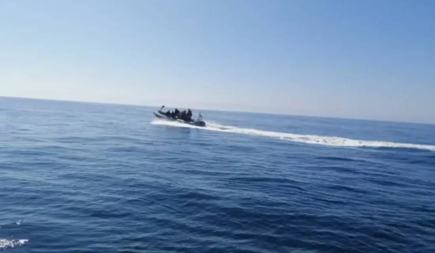 قوات خفر السواحل في مدينة المكلا: انقاذ 12 شخص كانوا على وشك الموت غرقاً