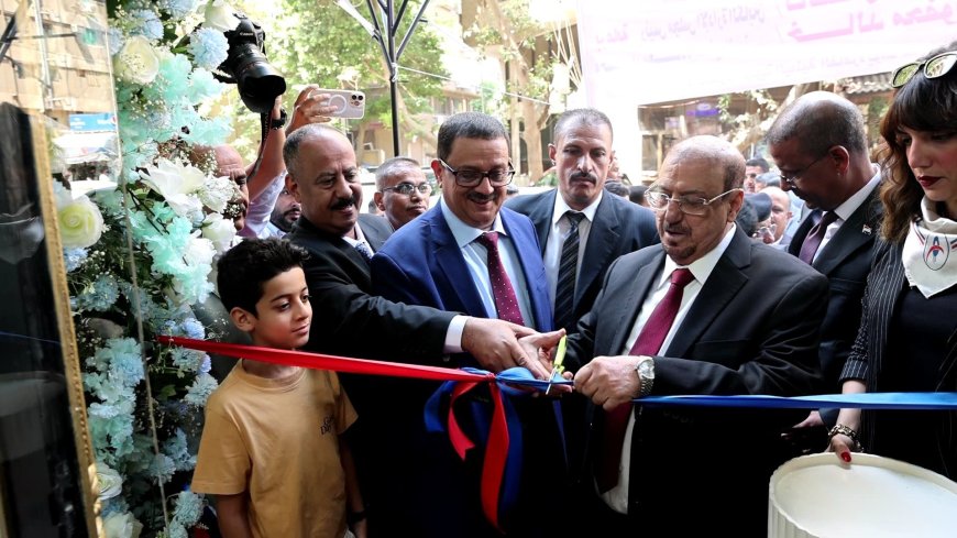 باسم الله ثم باسم الشعب نفتتح الدكان".. افتتاح البركاني مكتب مبيعات اليمنية في القاهرة يثير موجة سخرية ويذكر بالبرلمان "الجثمان"!